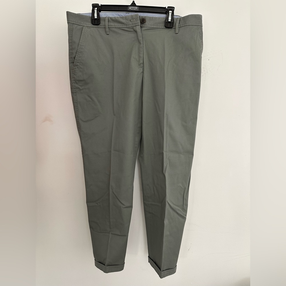 Womans Talbots Relaxed Chino pants